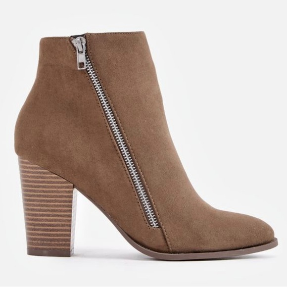 JustFab Ankle Bootie - Picture 3 of 5